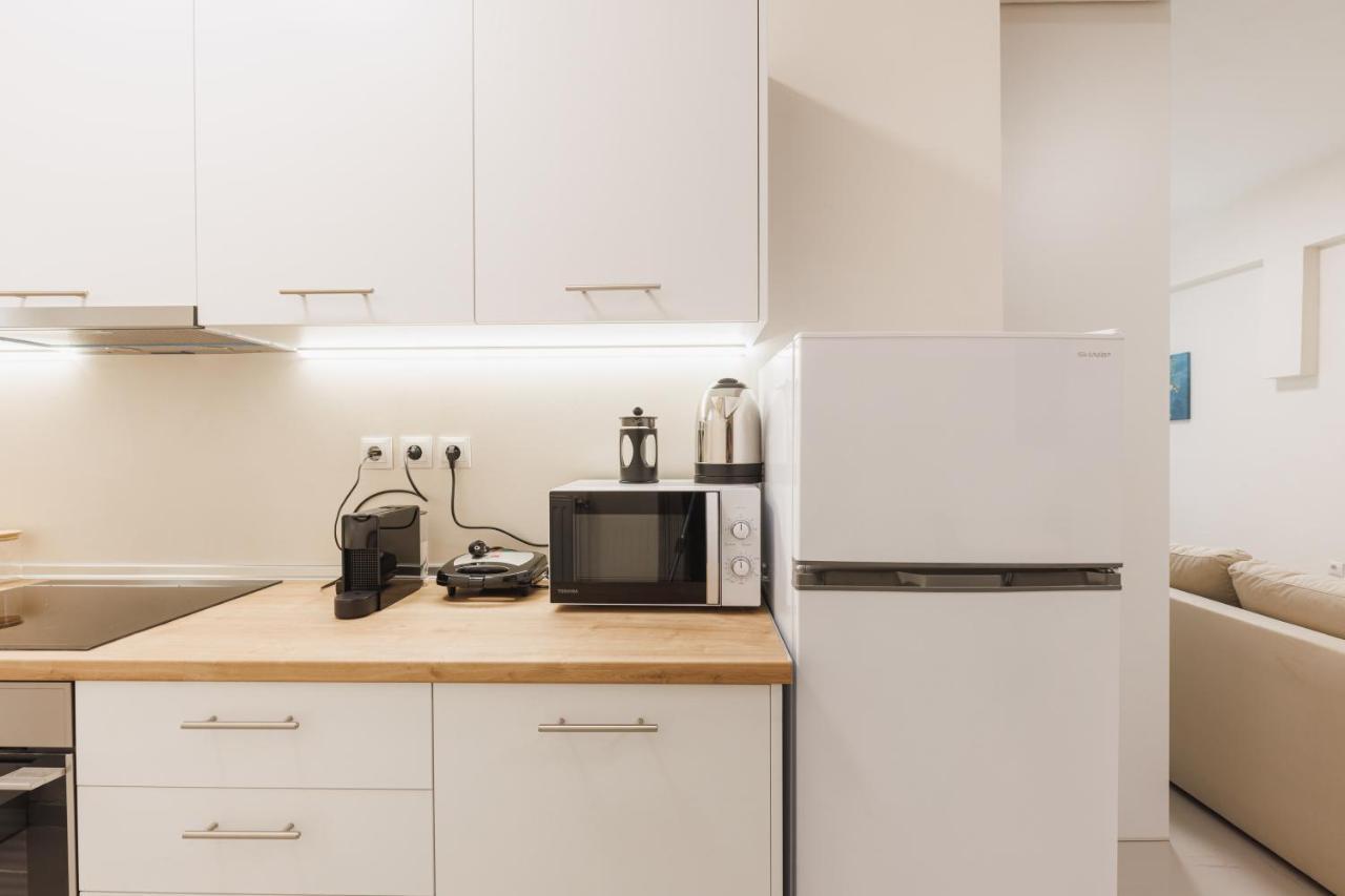 Fully Renovated Luxurious Semi-Basement Studio Athen Eksteriør bilde